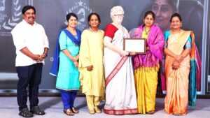 Gayathri-min
